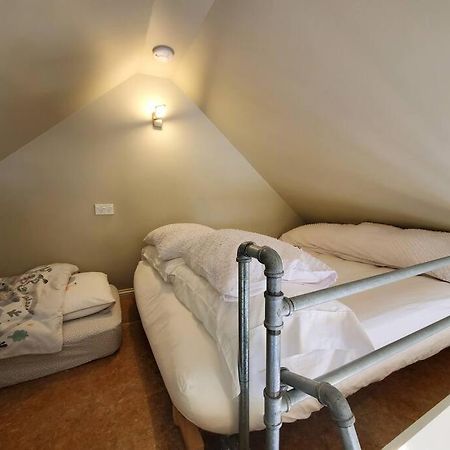 Tiny House In The Sky Hotel Dunedin Buitenkant foto