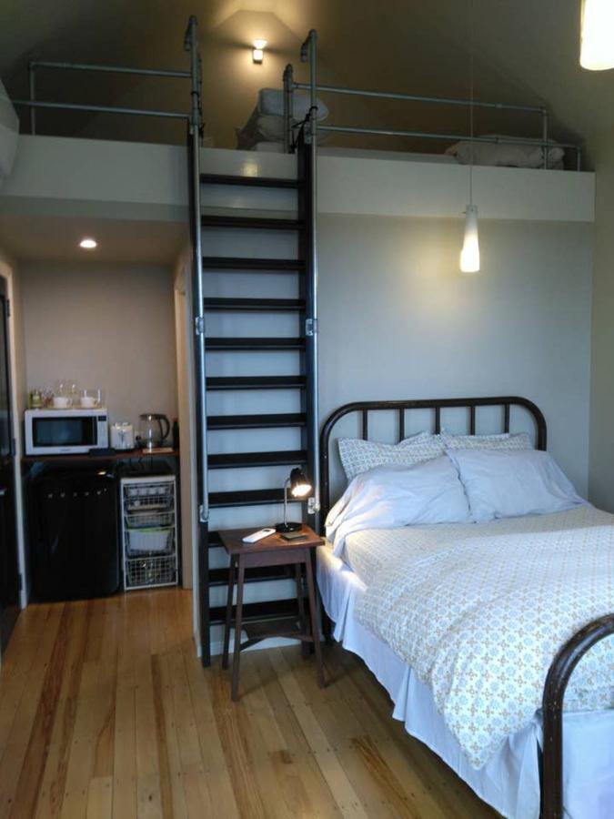 Tiny House In The Sky Hotel Dunedin Buitenkant foto